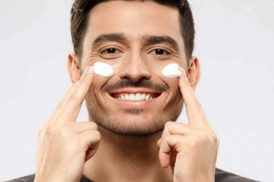 The Best Natural Skin Care Products For Men You Can Buy